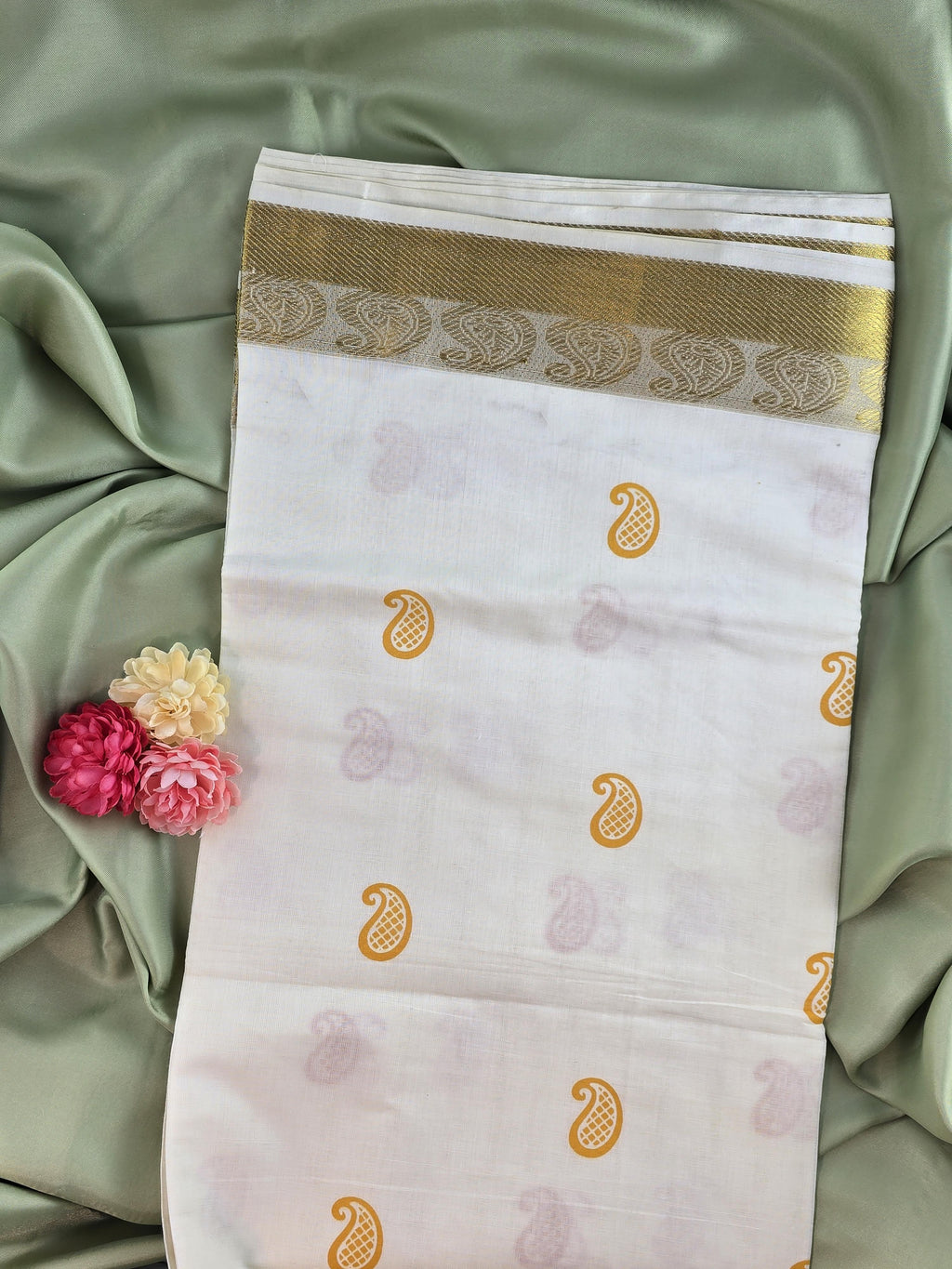 Cotton Kerala Traditional Saree