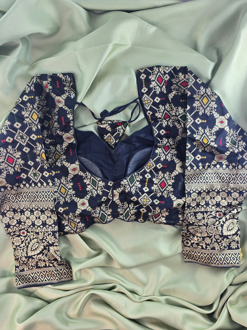 Setmundu and Readymade Blouse  Combo