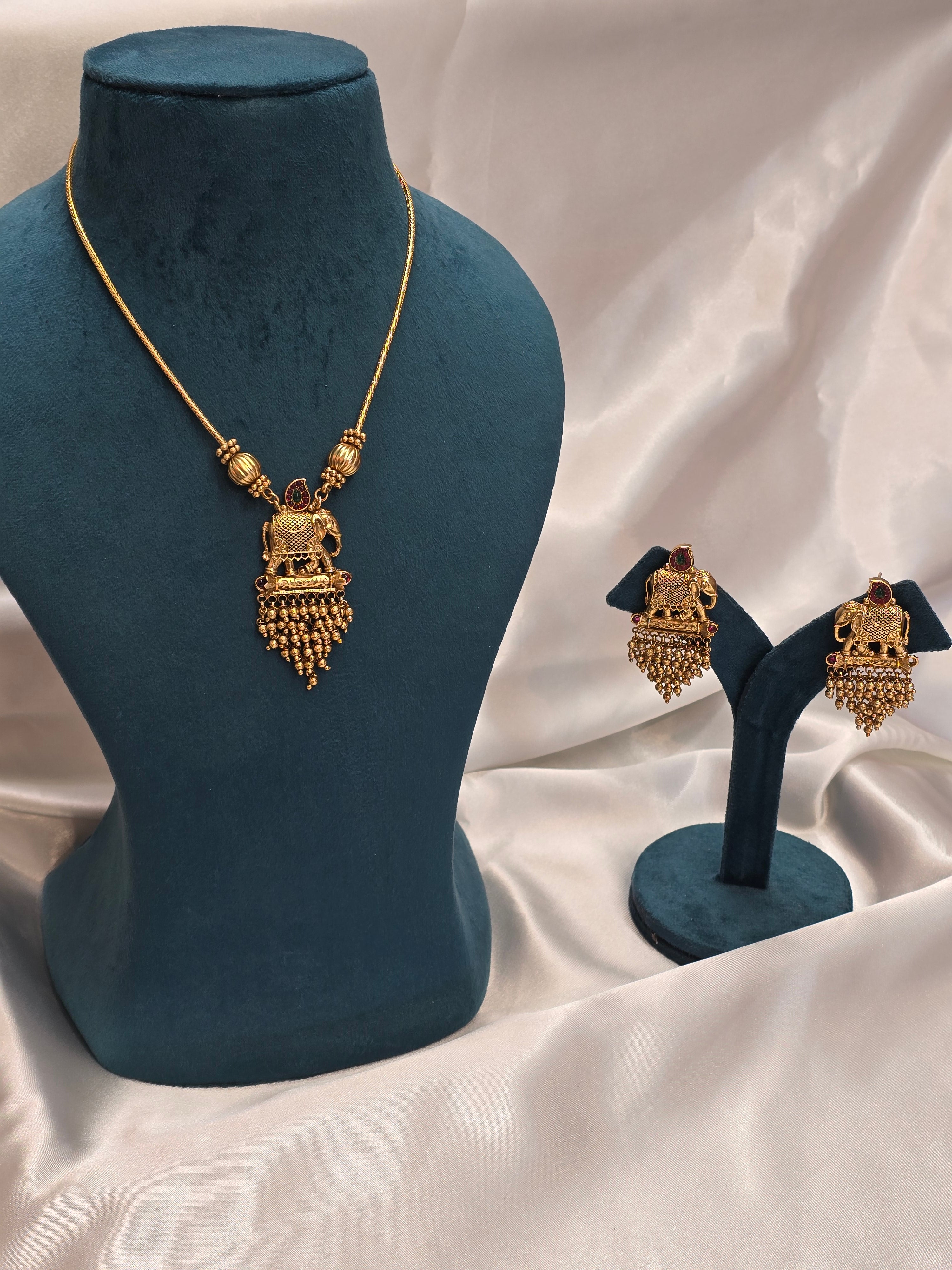 Necklace with earrings