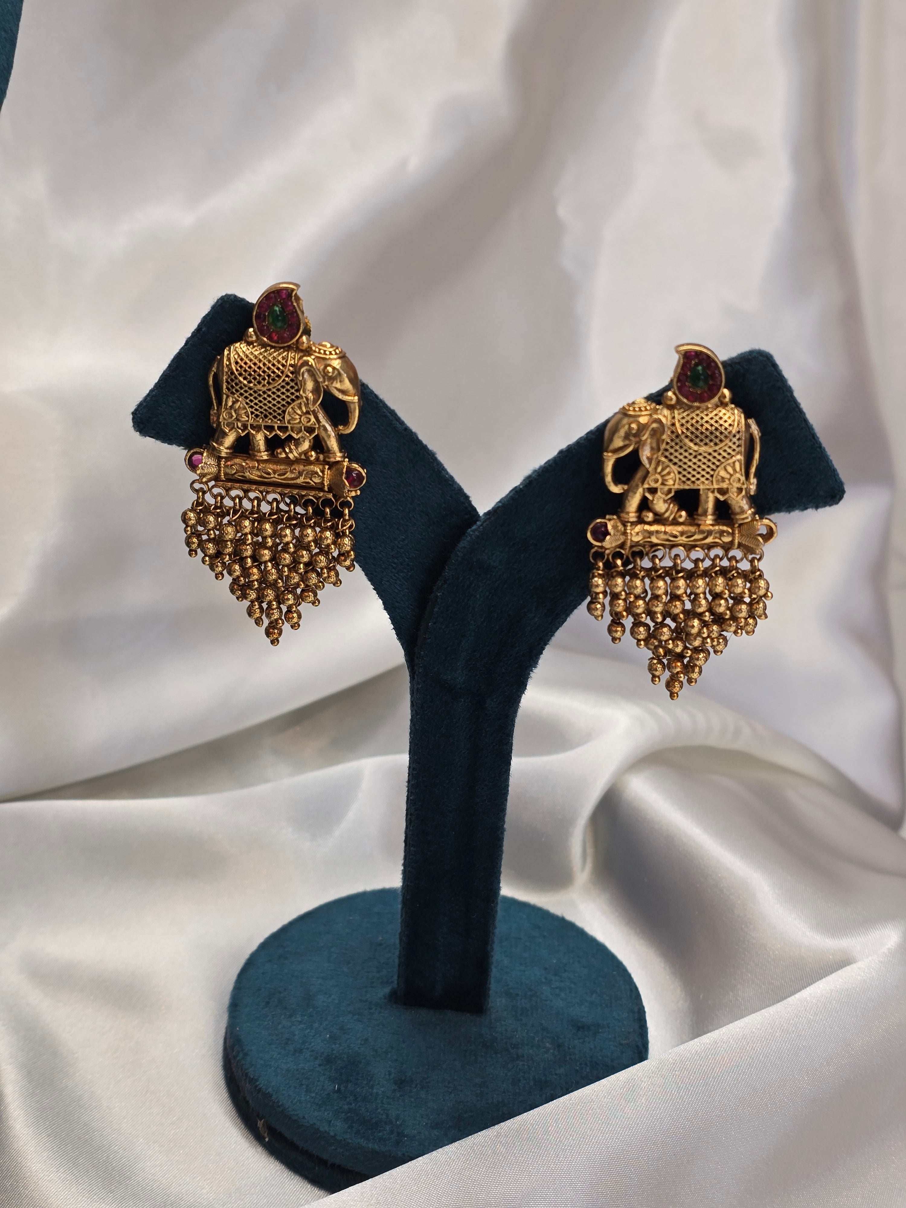 Necklace with earrings