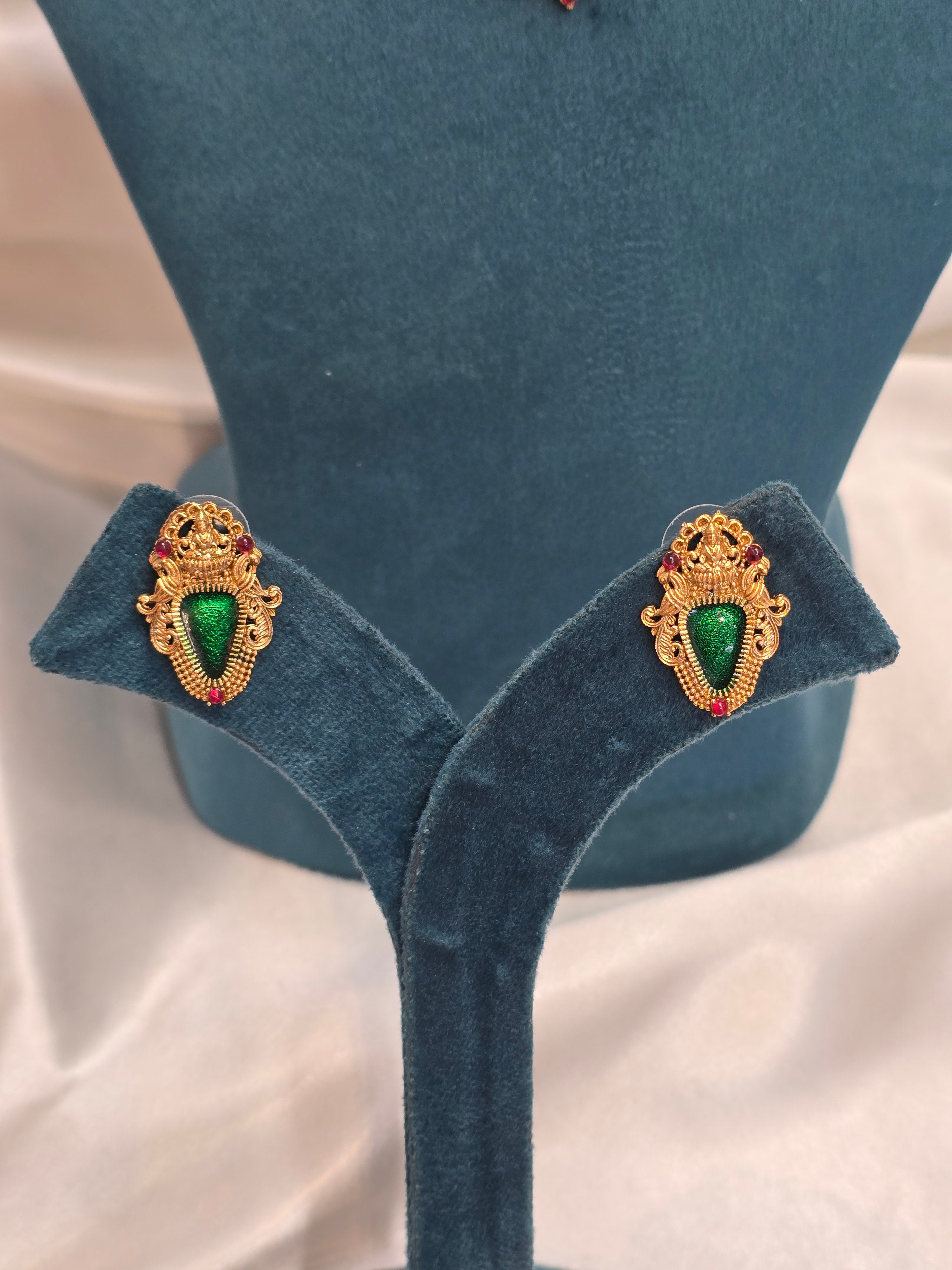 Necklace with earrings