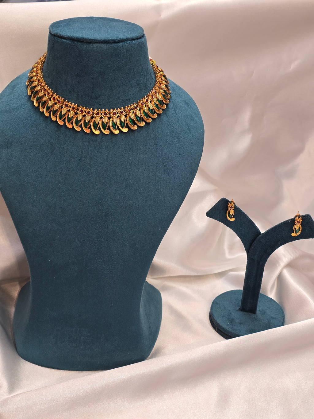 Necklace with earrings