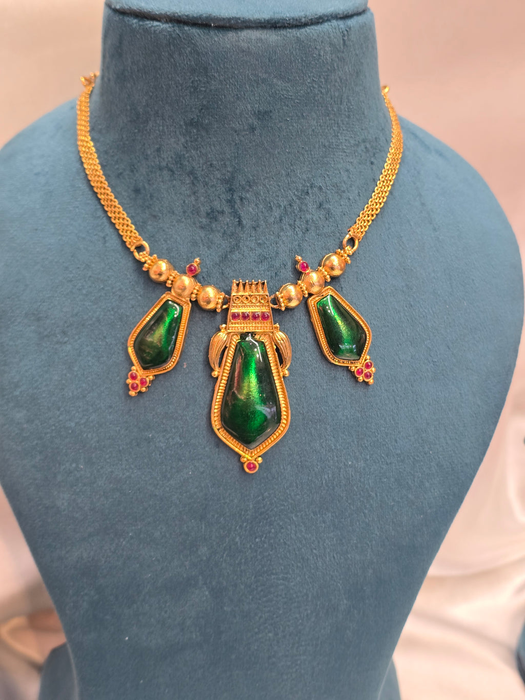 Necklace with earrings