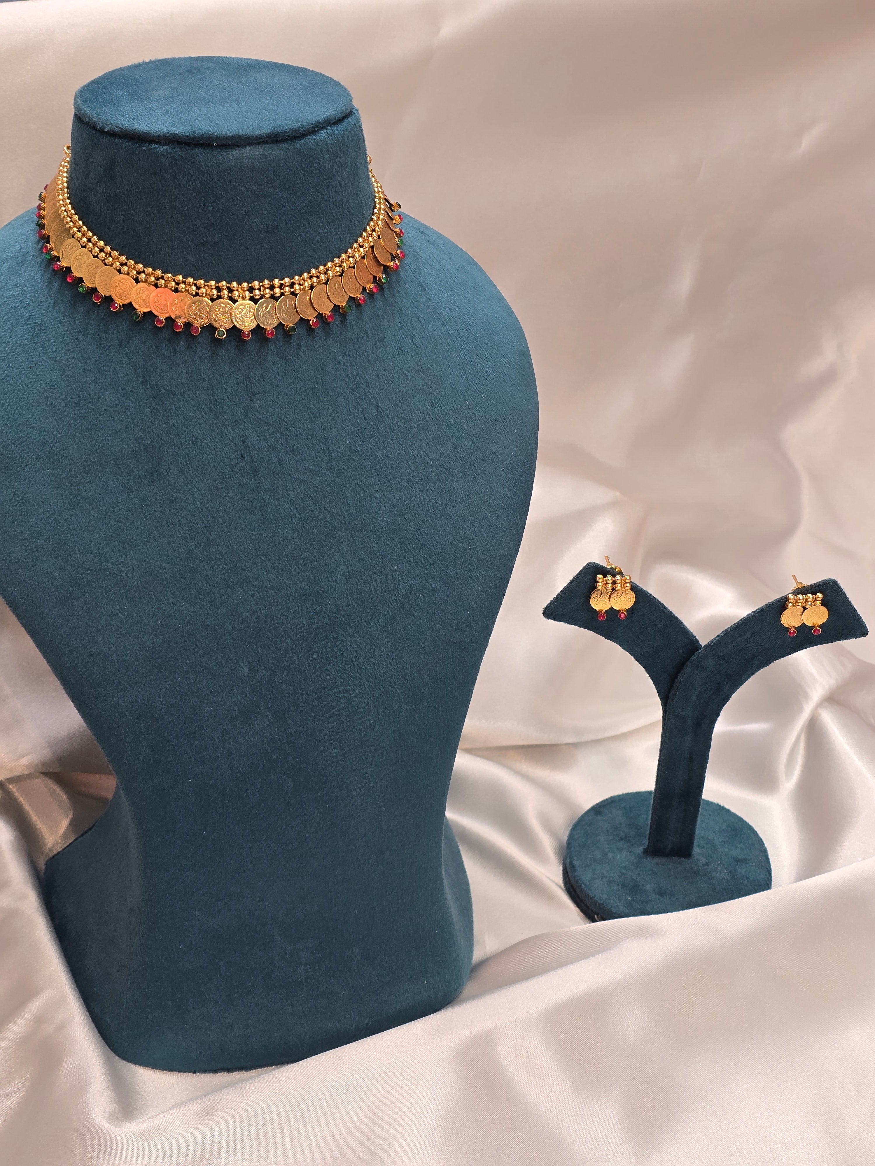 Necklace set