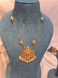 Invisible chain necklace with earrings