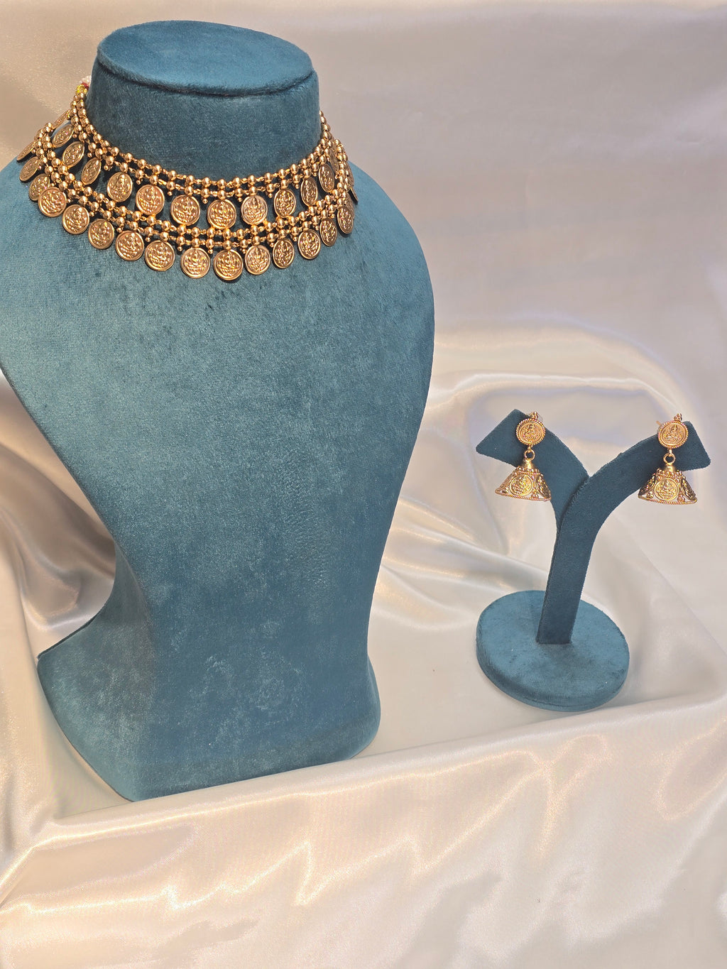 Necklace set