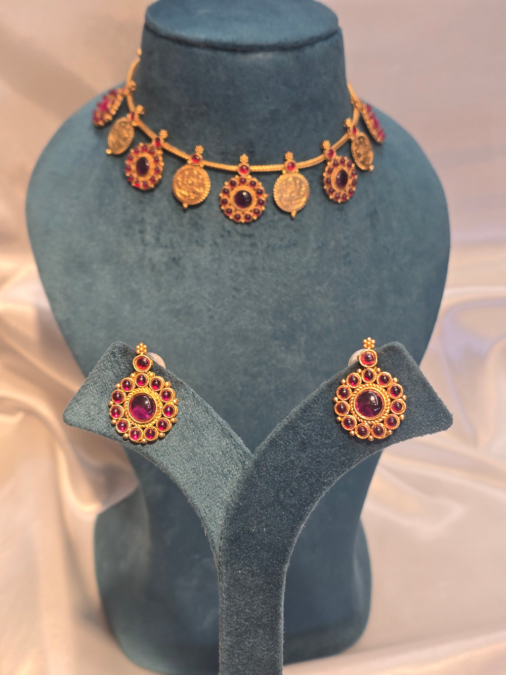 Necklace set