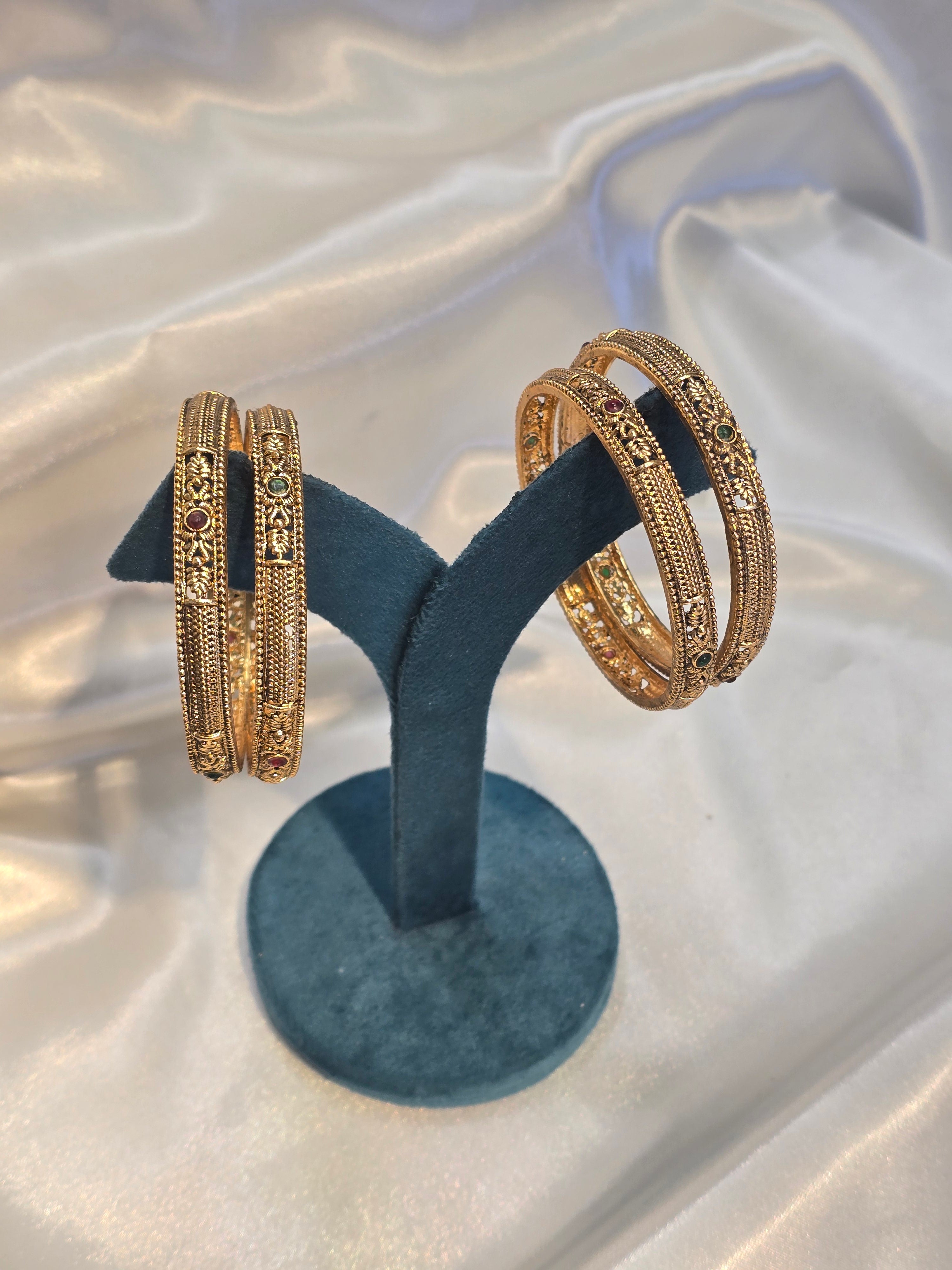 Bangle set