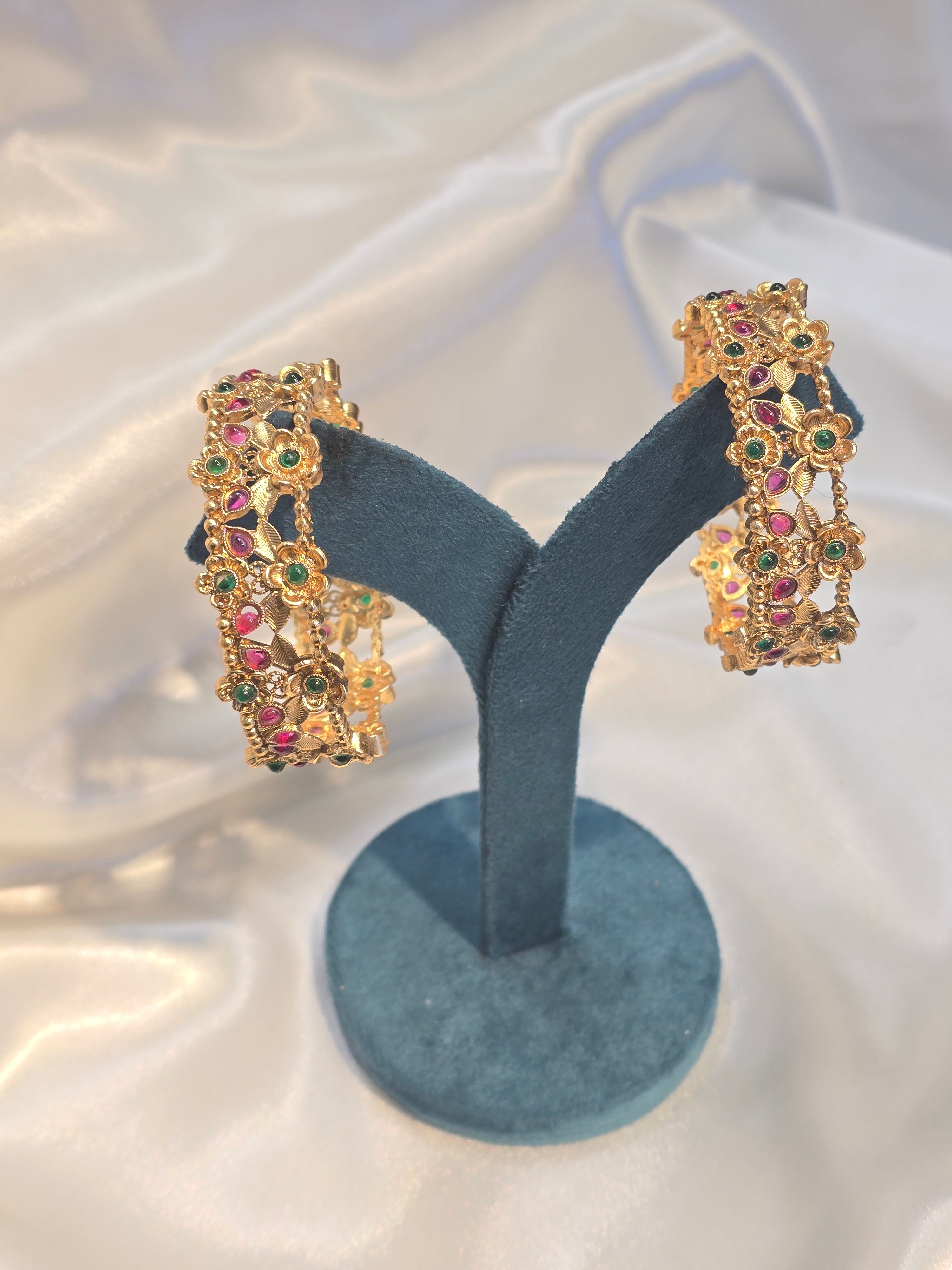 Bangle set