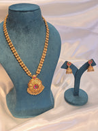 Long necklace with earrings