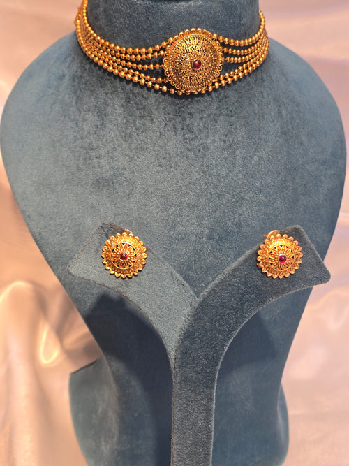 Choker set