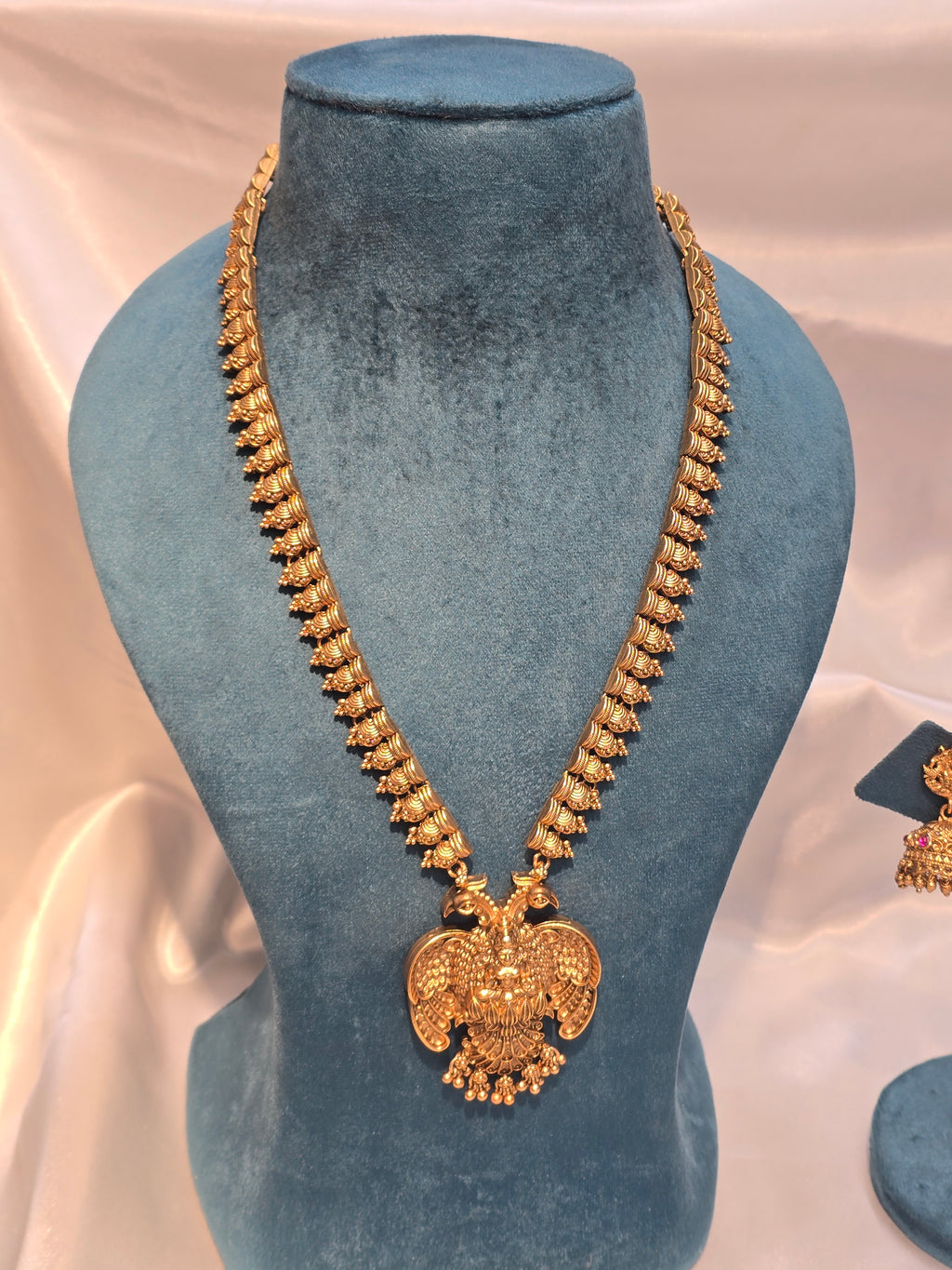 Gandaberunda Long necklace with earrings