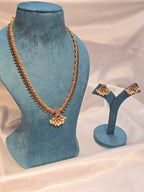 Long necklace with earrings