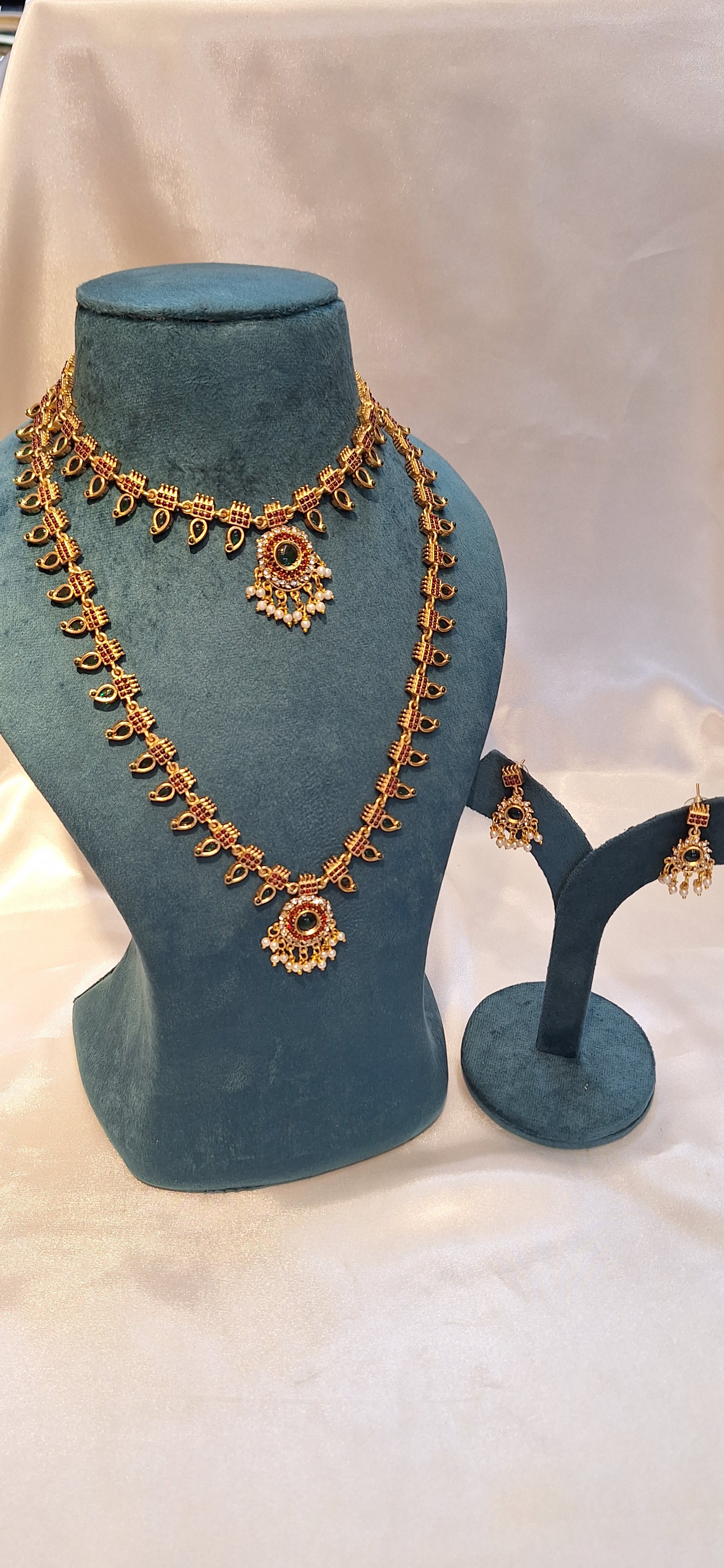 Long necklace set
