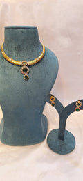 AD necklace set