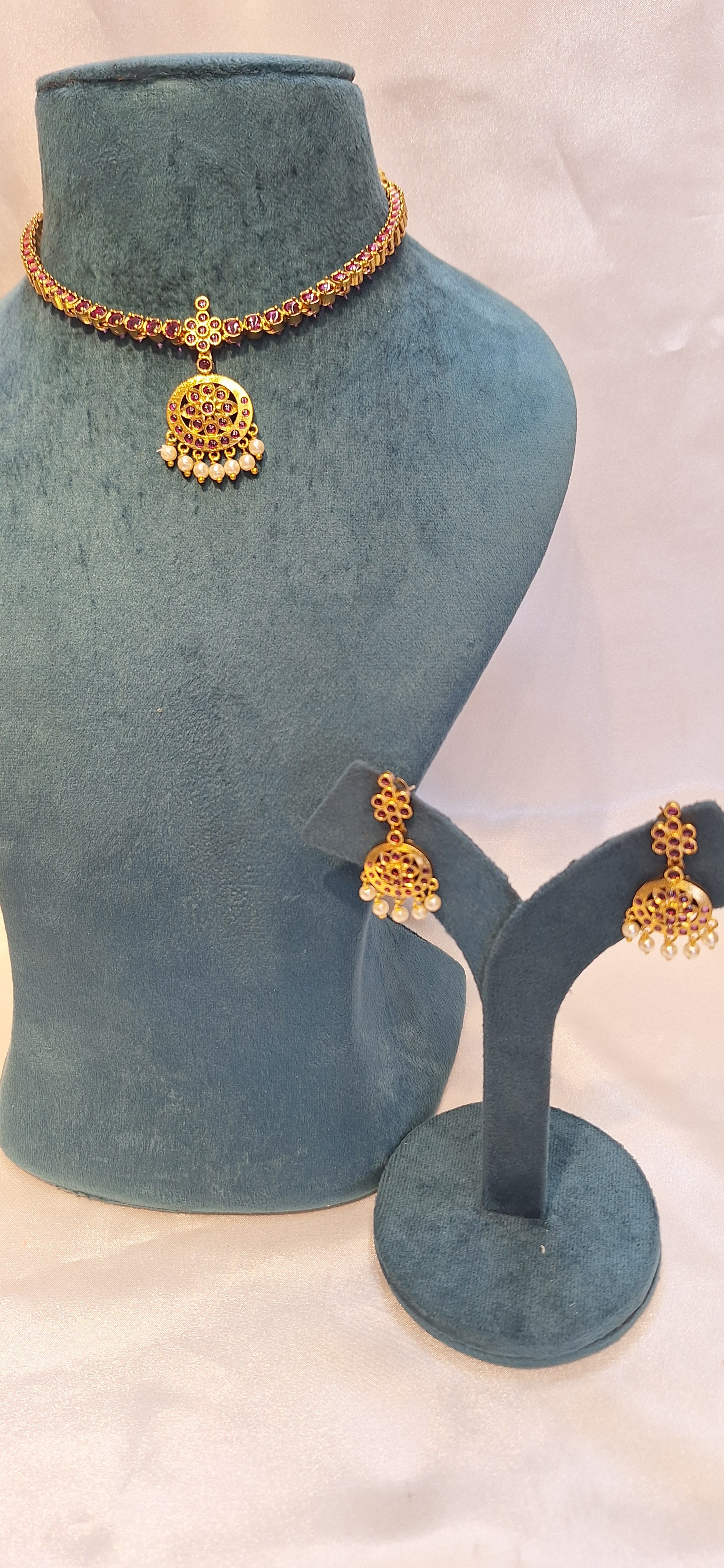 Traditional attigai set