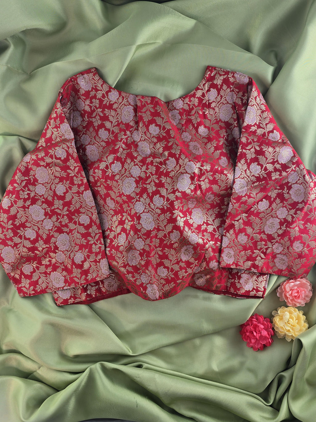 Setmundu and Readymade Blouse  Combo