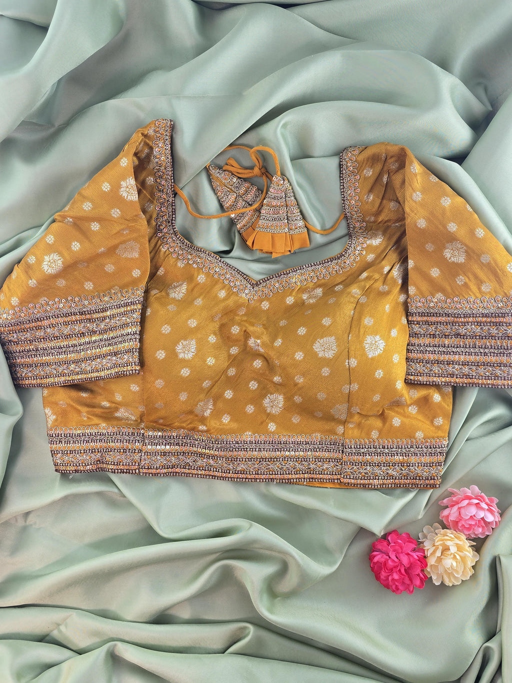 Setmundu and Readymade Blouse  Combo