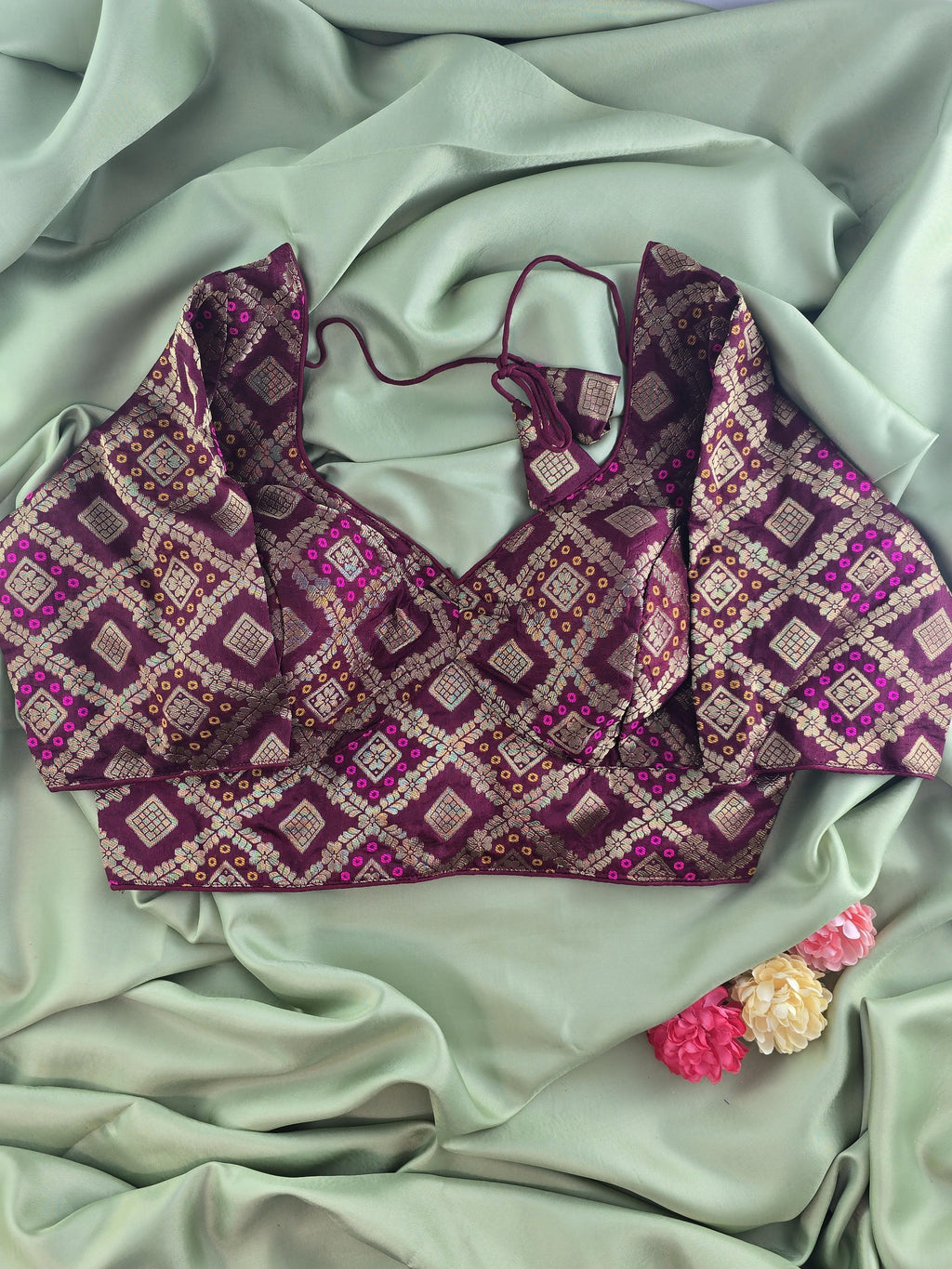 Setmundu and Readymade Blouse  Combo