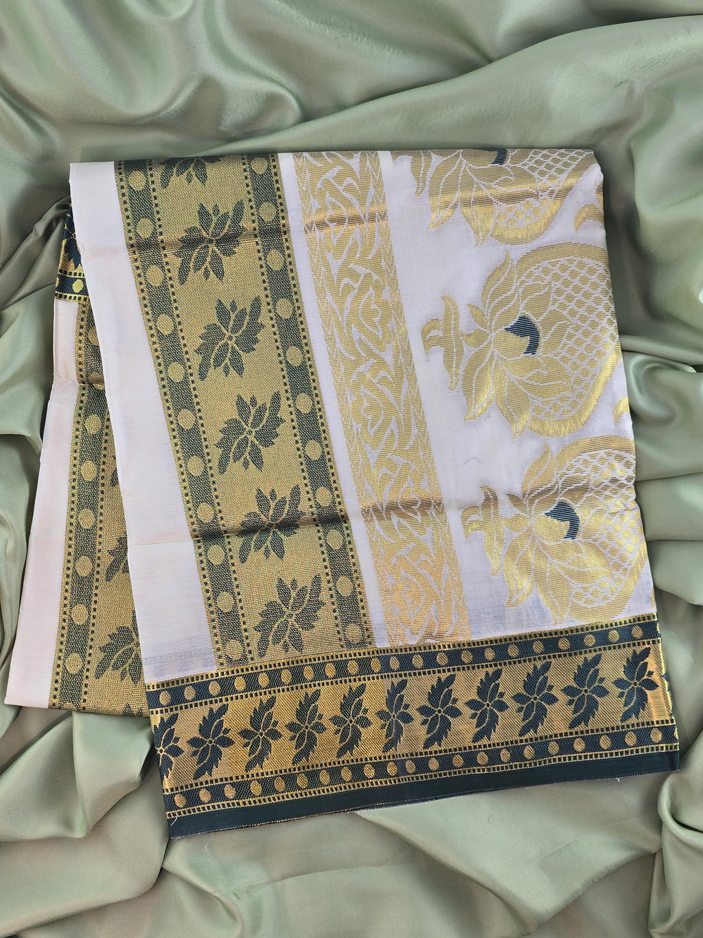 Cotton Kerala Traditional Saree