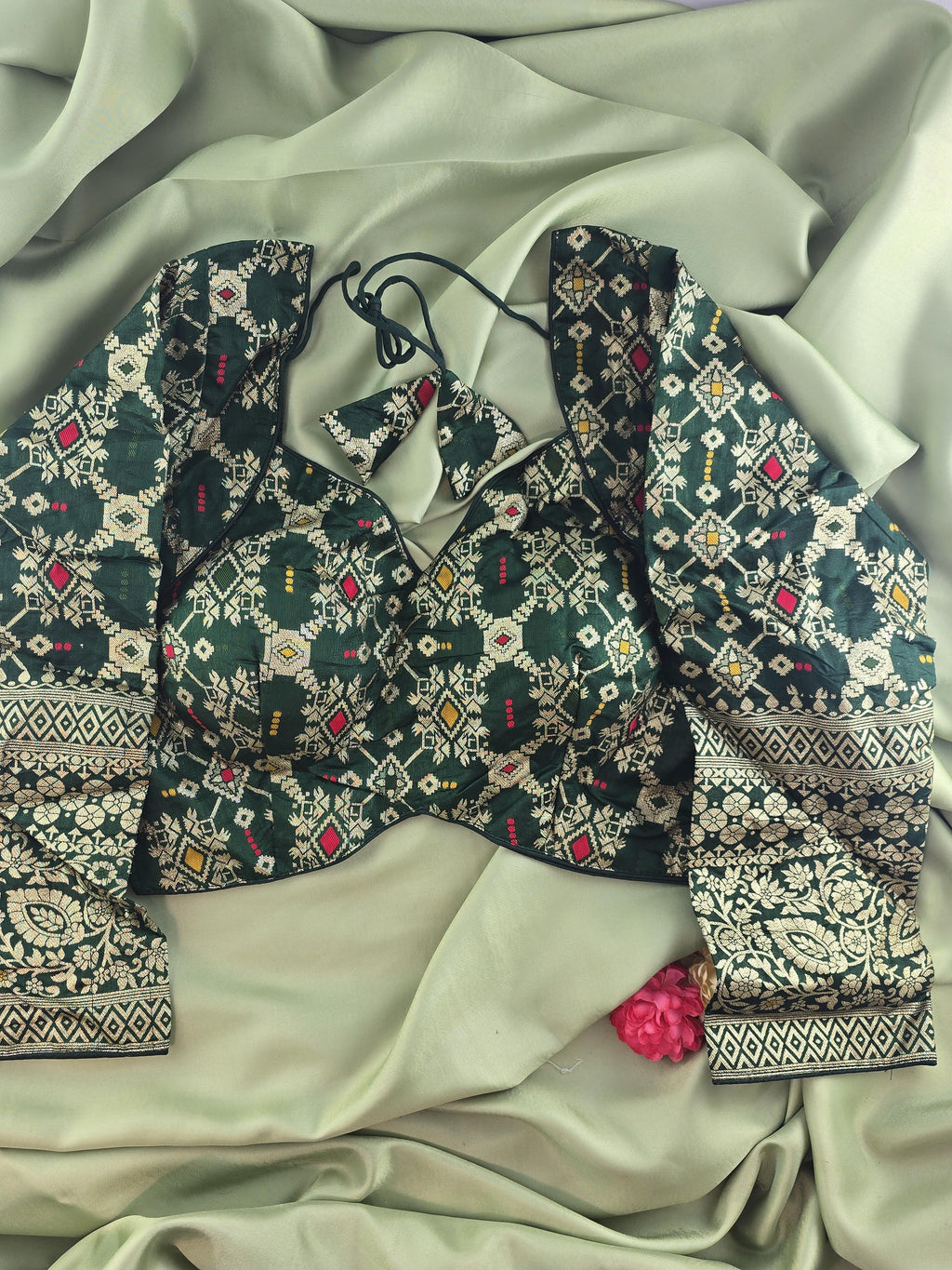 Setmundu and Readymade Blouse  Combo