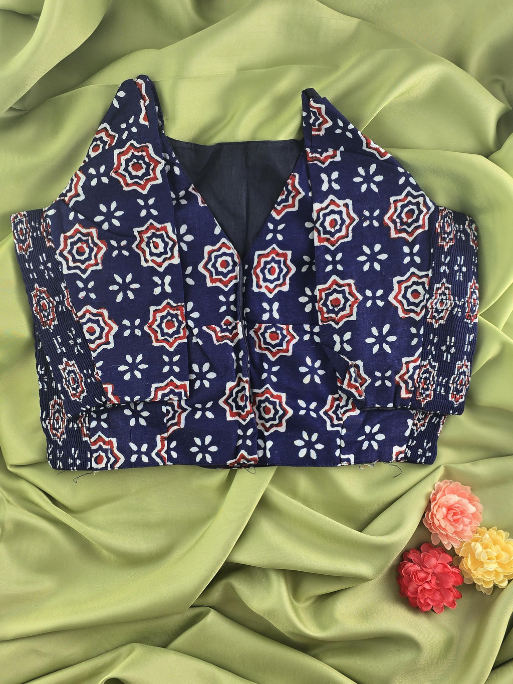 Setmundu and Readymade Blouse  Combo