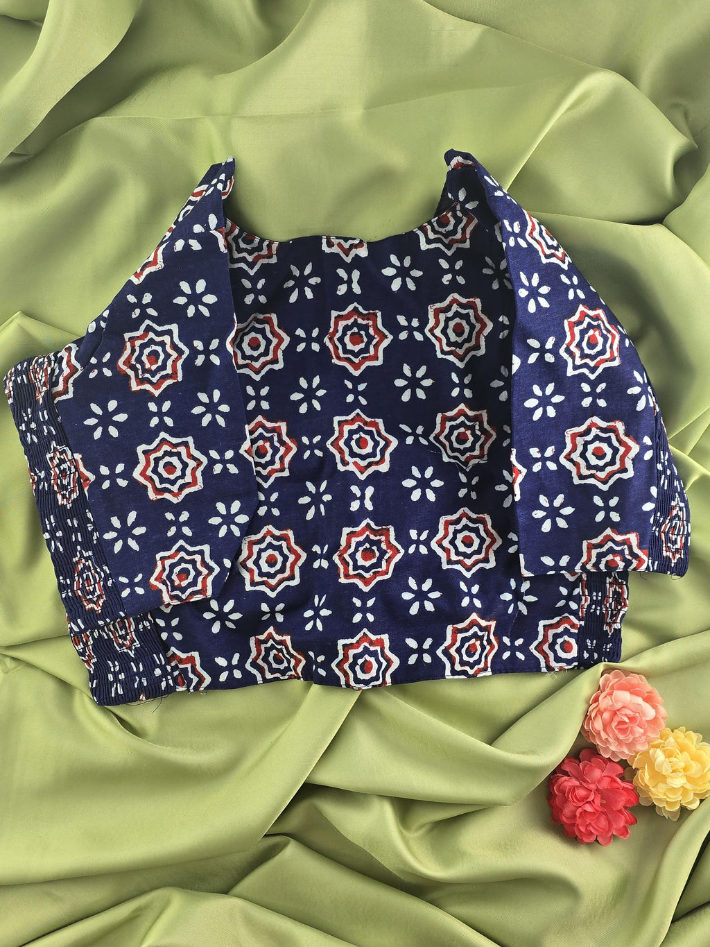 Setmundu and Readymade Blouse  Combo