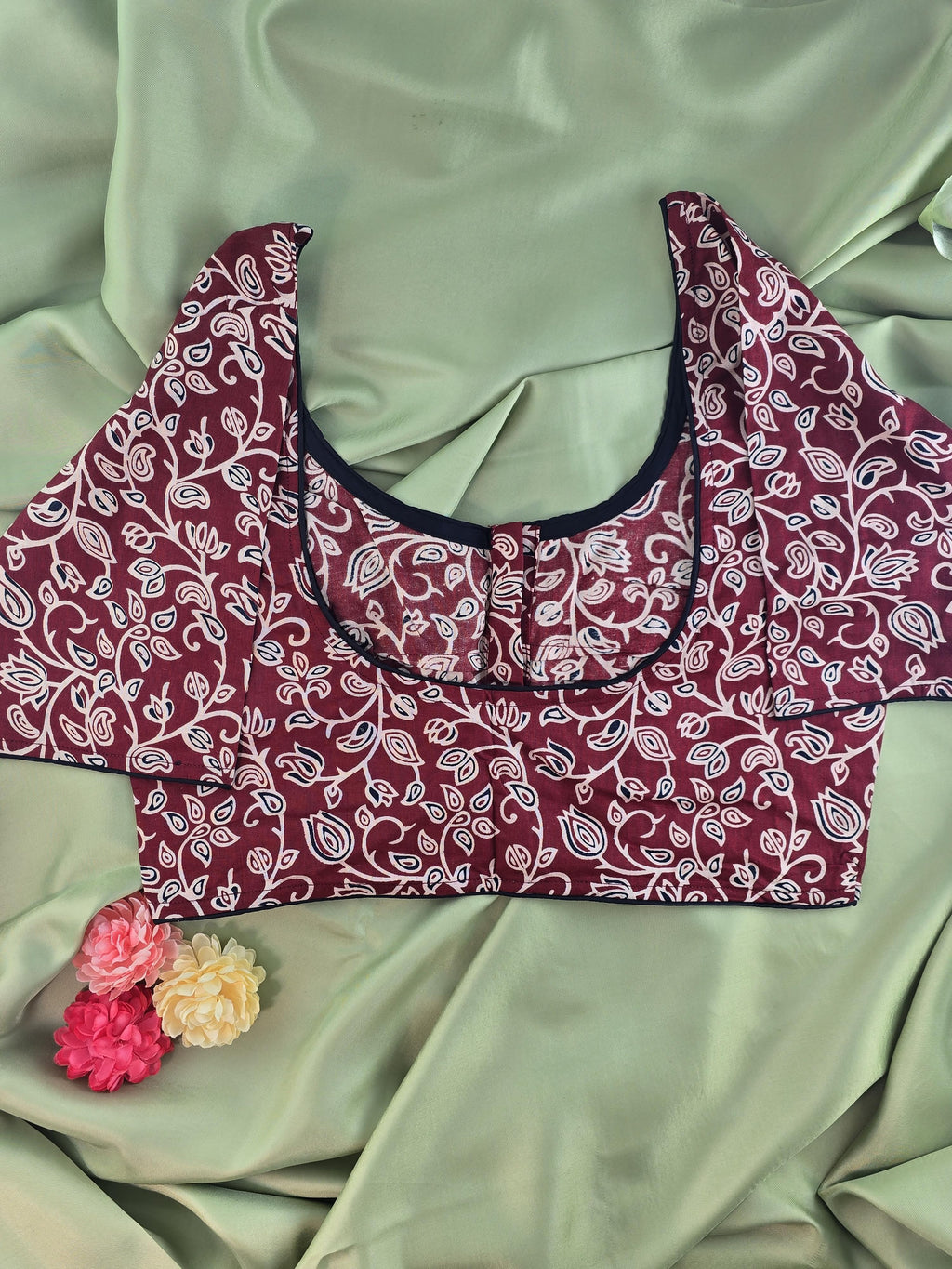 Setmundu and Readymade Blouse  Combo