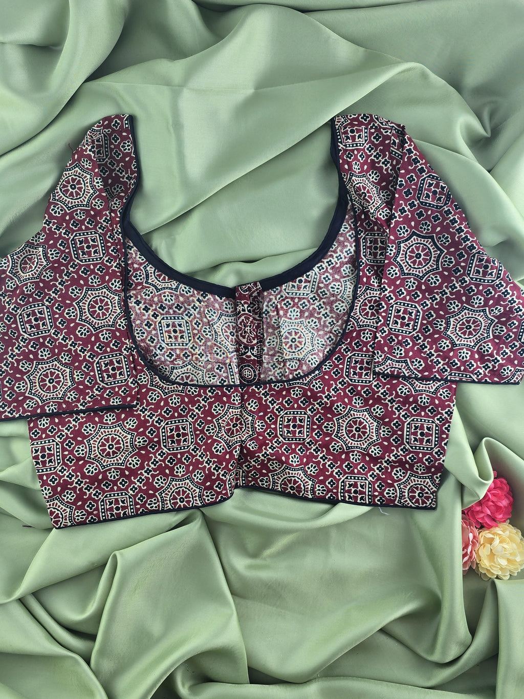 Setmundu and Readymade Blouse  Combo