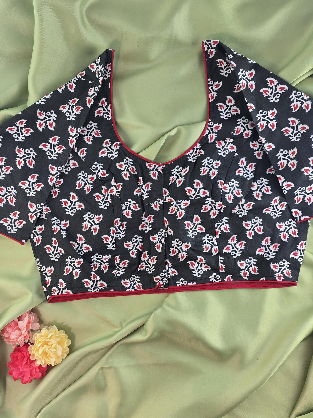 Setmundu and Readymade Blouse  Combo