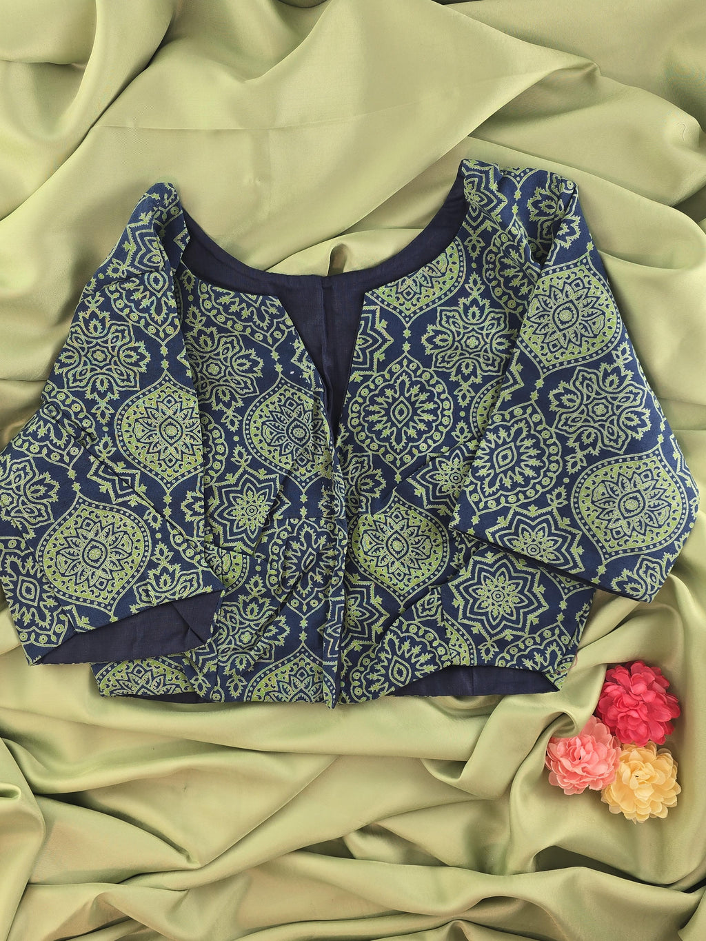 Setmundu and Readymade Blouse  Combo