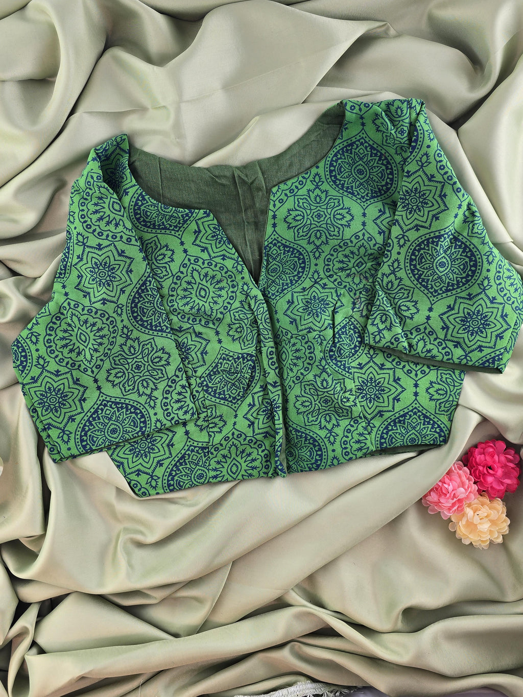 Setmundu and Readymade Blouse  Combo