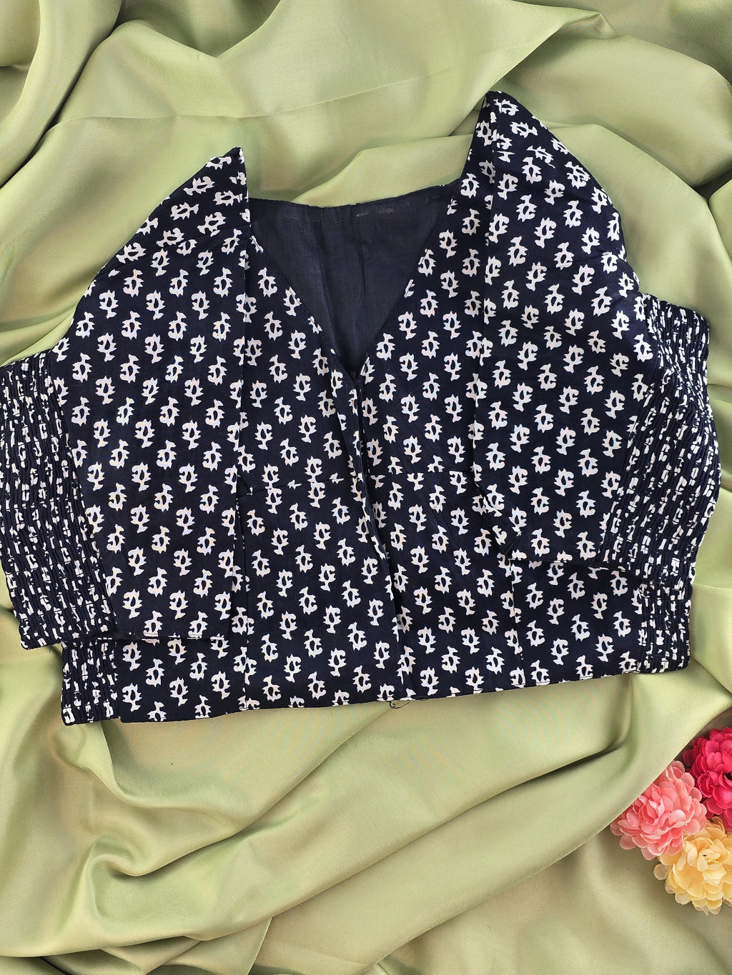 Setmundu and Readymade Blouse  Combo