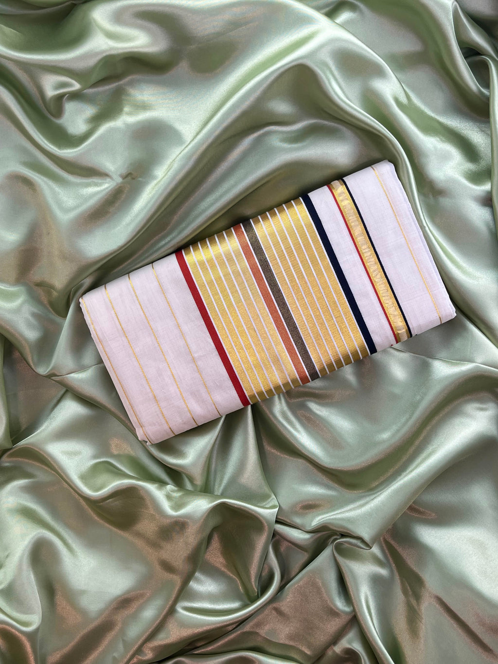 Premium handloom Kerala saree